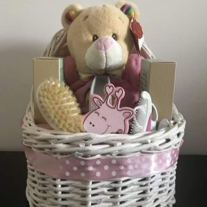 Gift basket “Rainbow Pink Treat”